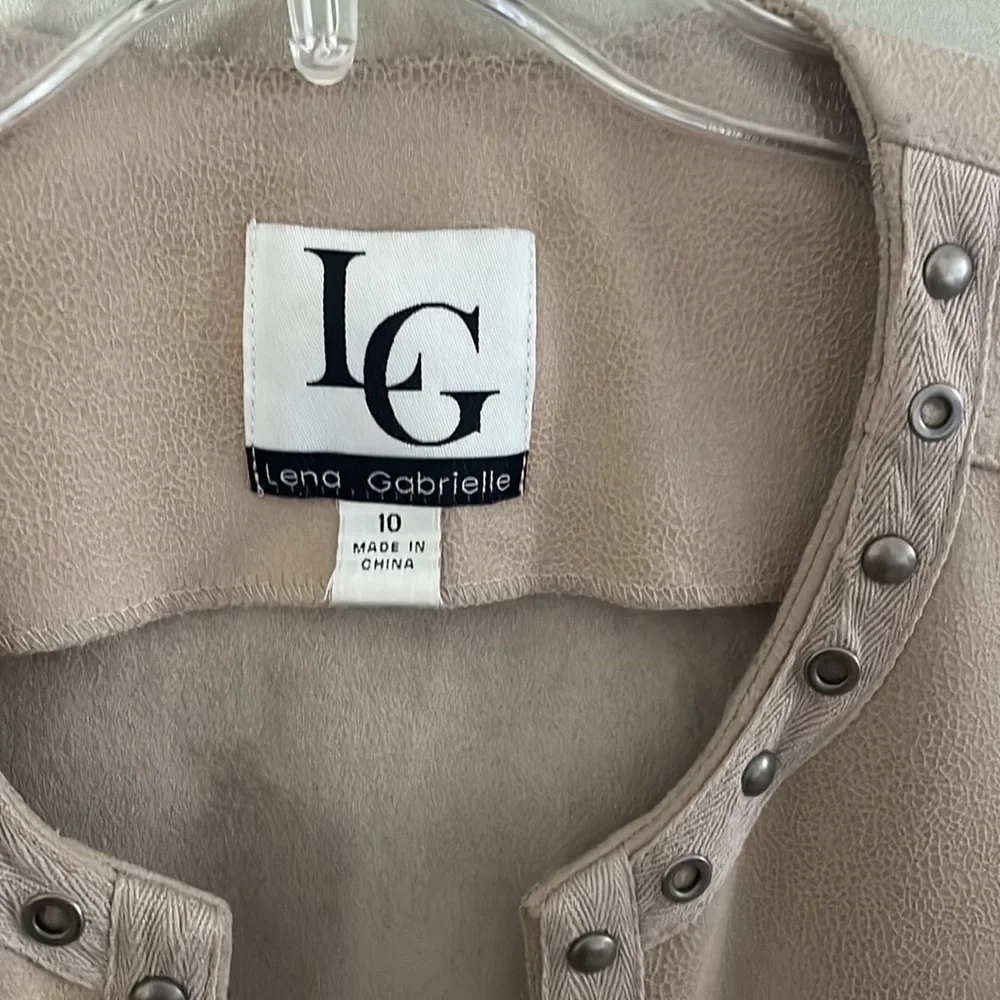 Jacket - Picture 2 of 5